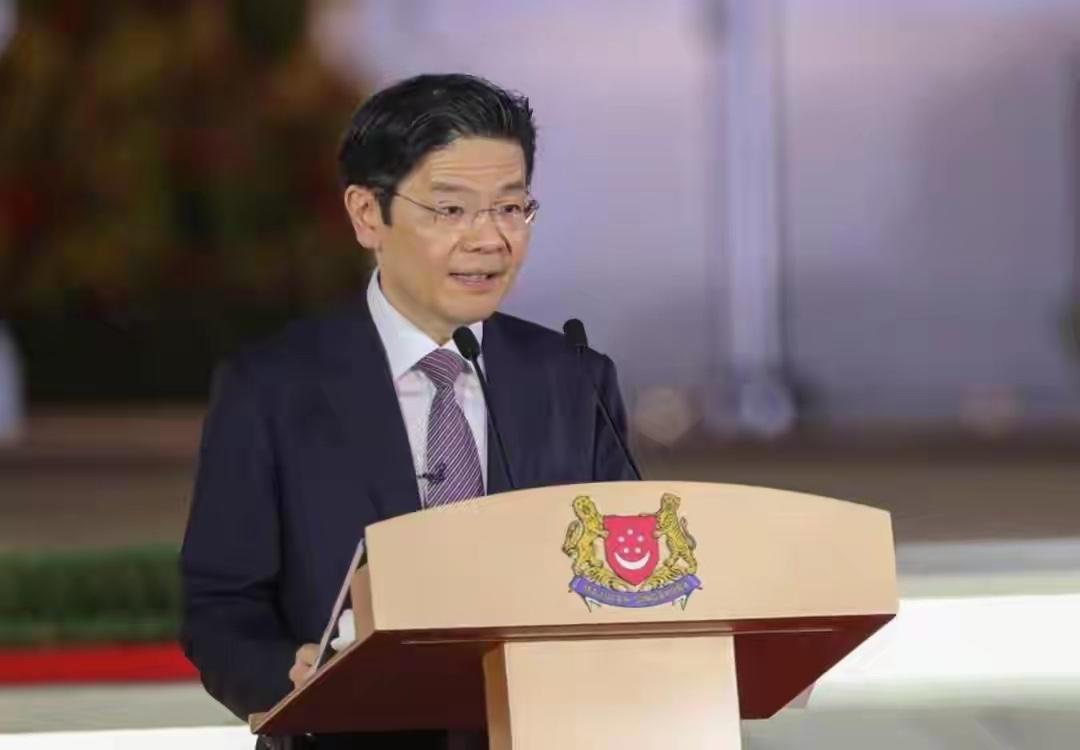 口气颇大！
正在日本访问的新加坡总理黄循财在谈及中日关系时称：“新加坡既是中国的