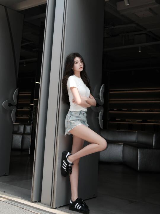 早春𝗳𝗶𝘁𝗰𝗵𝗲𝗰𝗸 🖤🎧