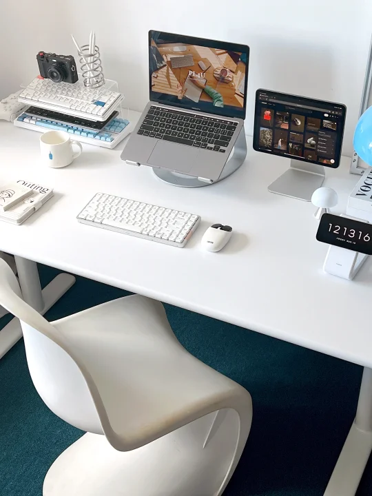 周末不出门，书桌就是我的小宇宙