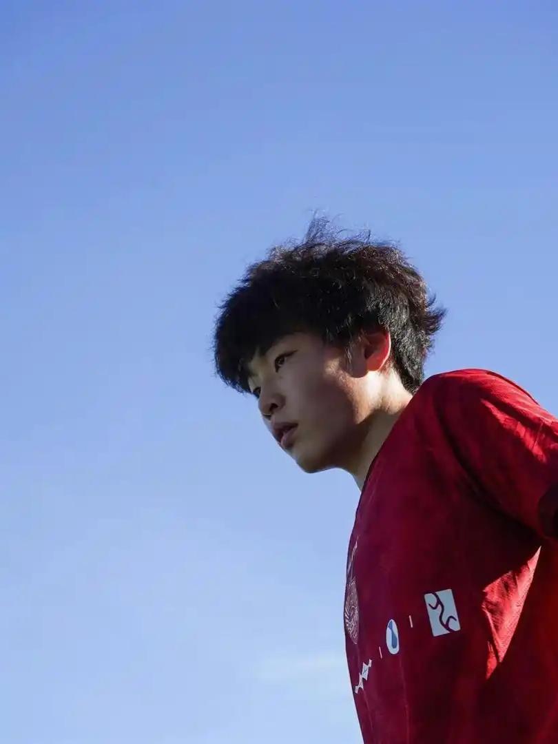 上海明日之星冠军杯东道主U17大名单正式出炉，吕孟洋、黄子杰、何浩源三名旅西小将