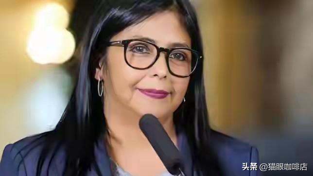 委内瑞拉欠了2400亿美元外债，可这个国家一年到头忙活下来，生产总值也就一千亿出