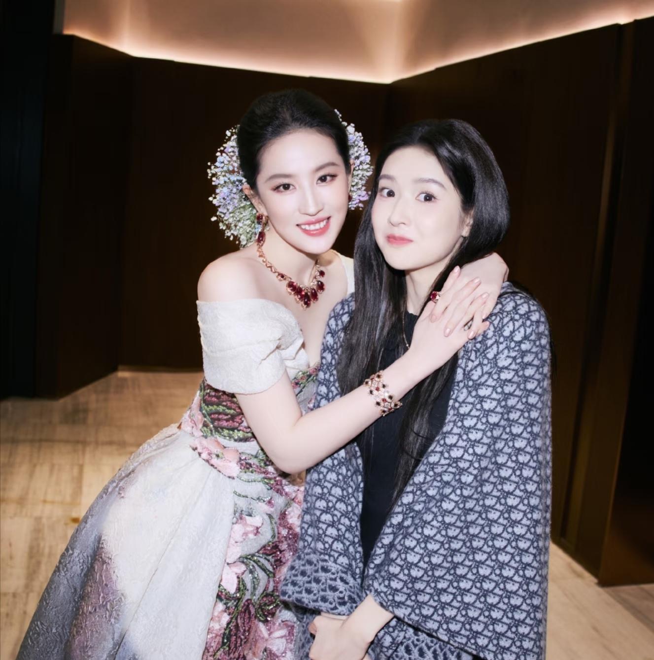 王玉雯如愿以偿，两个人都很可爱。