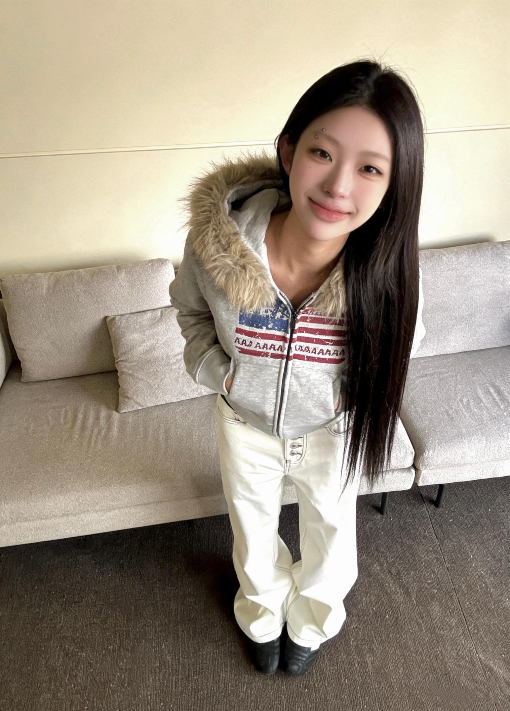 现在一听有人说喜欢我 我就会思考 要么是来搞我的钱 要么是以为搞我不要钱