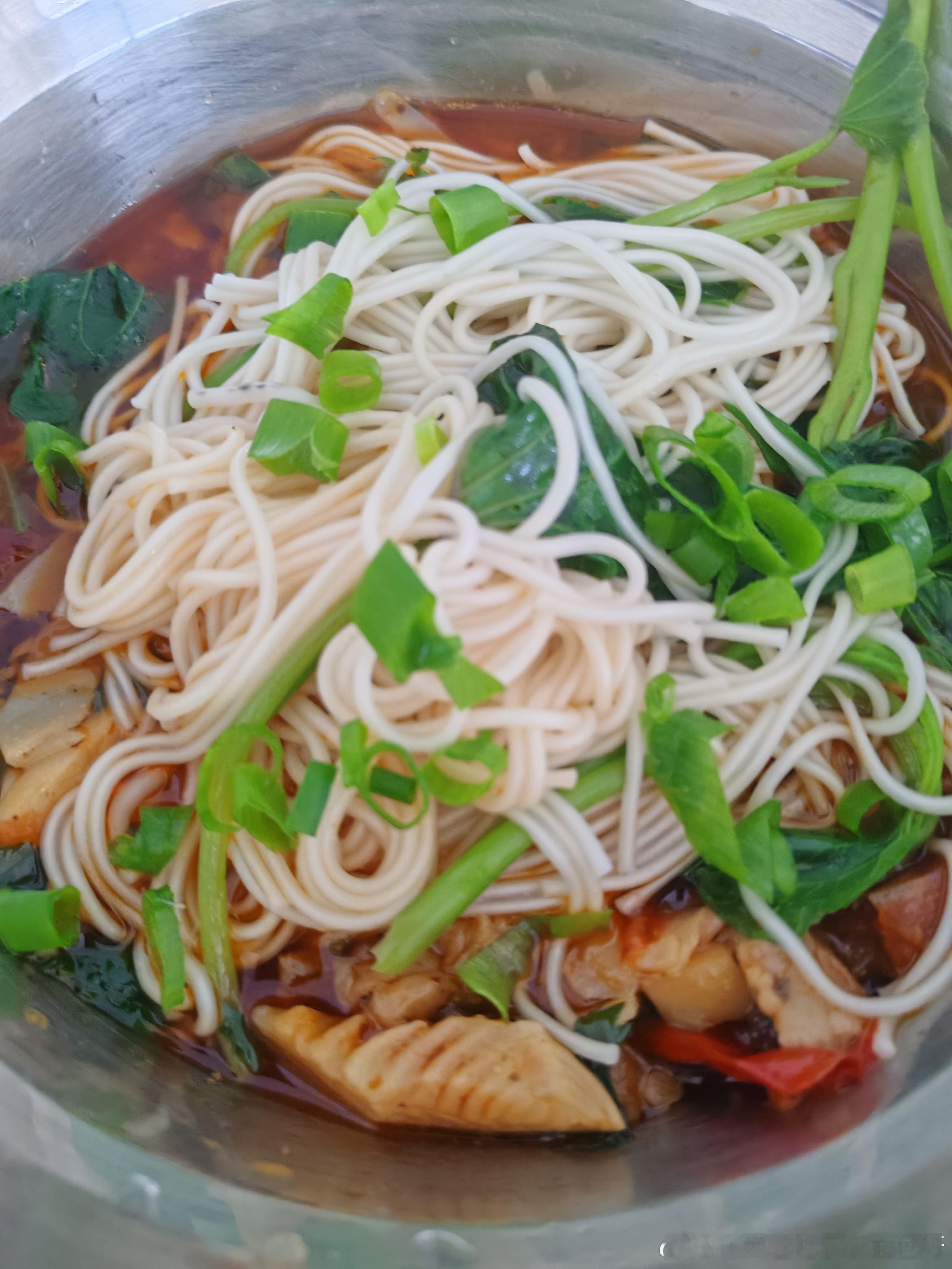 🍜红烧牛肉面😋诡计多端的🫚伪装成🎍 生活手记