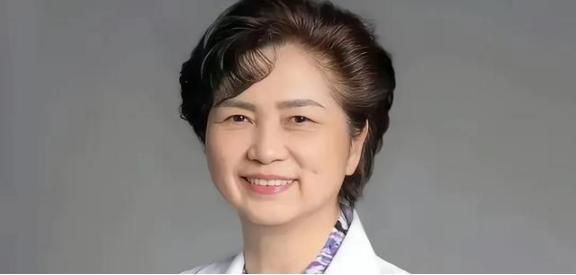 2020年，当年提出武汉“封城”举措的李兰娟院士，为国家立下了卓越功勋，可谁都没