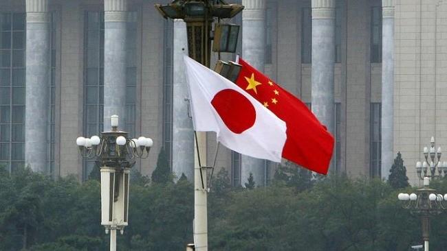 日本著名时政评论员佐藤章说：“二战前美国的GDP是日本的5倍，现在中国的GDP也