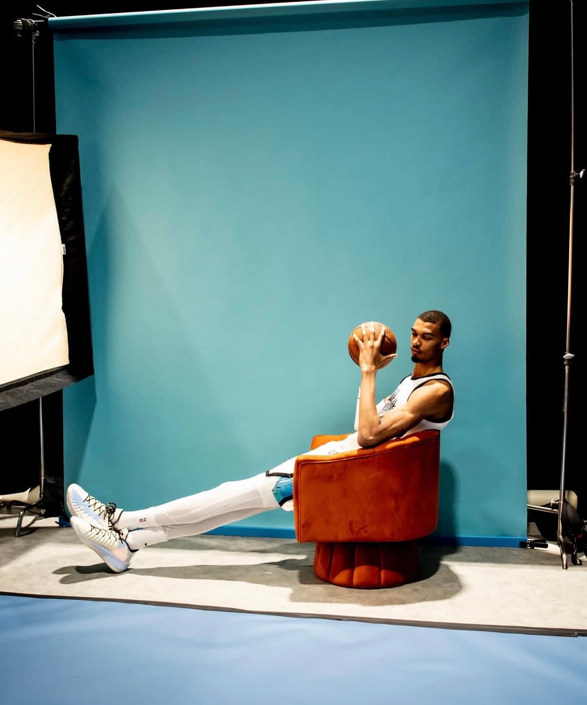 晚安马刺 在抓不住的时间里平静地成长、认真地生活，好好感受、好好享受。晚安刺蜜明