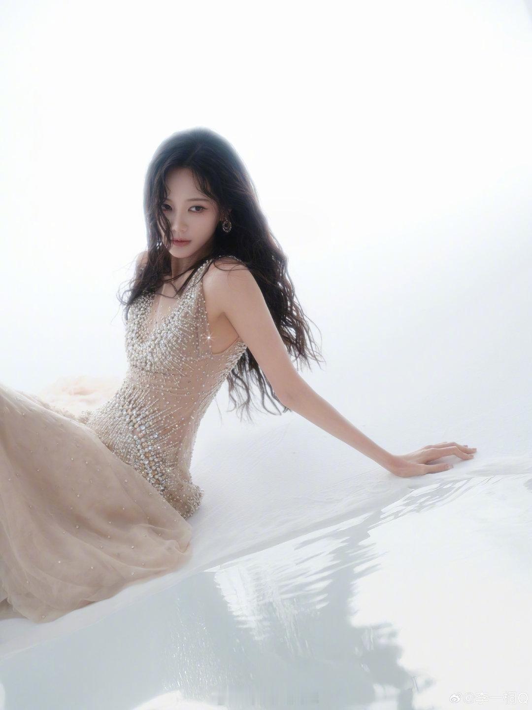 女明星尖叫之夜出图：林允 艾米 刘雨昕 周洁琼 徐若晗 李一桐 爱奇艺尖叫之夜 