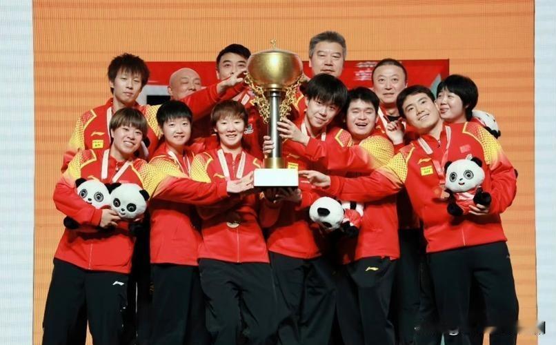 混团夺冠后，国乒再赴香港续写辉煌

刚以11战全胜、三连冠的傲人战绩称霸成都混团