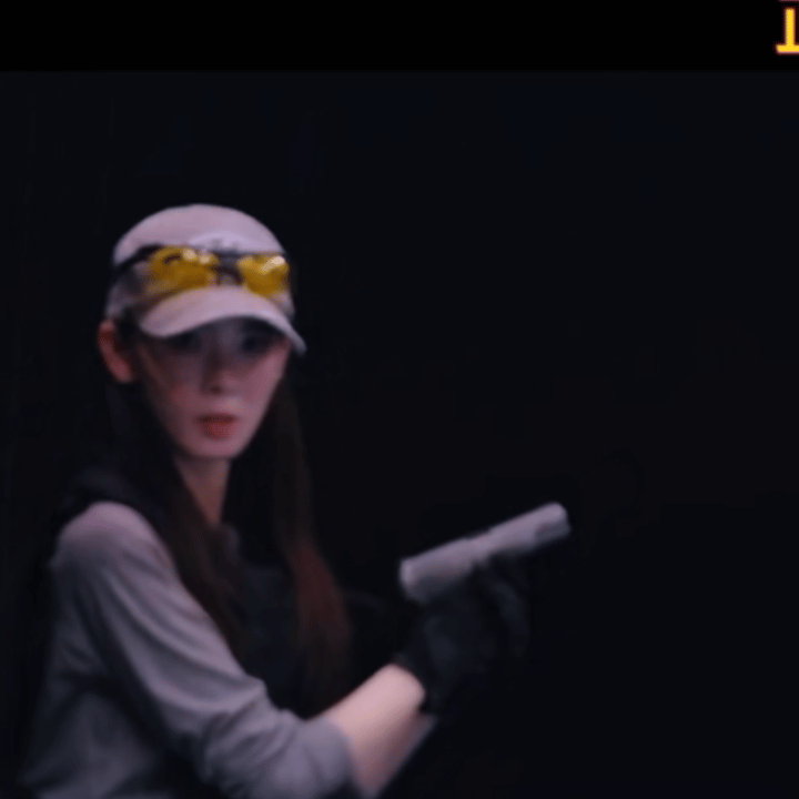 很帅的两个人阿…谢楠陈瑶警界双花 ​​​