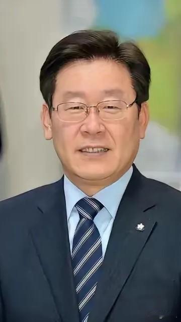 3月16号韩国彻底沸腾了，韩国总统李在明的支持率，连着两周一路上涨，直接冲到了6