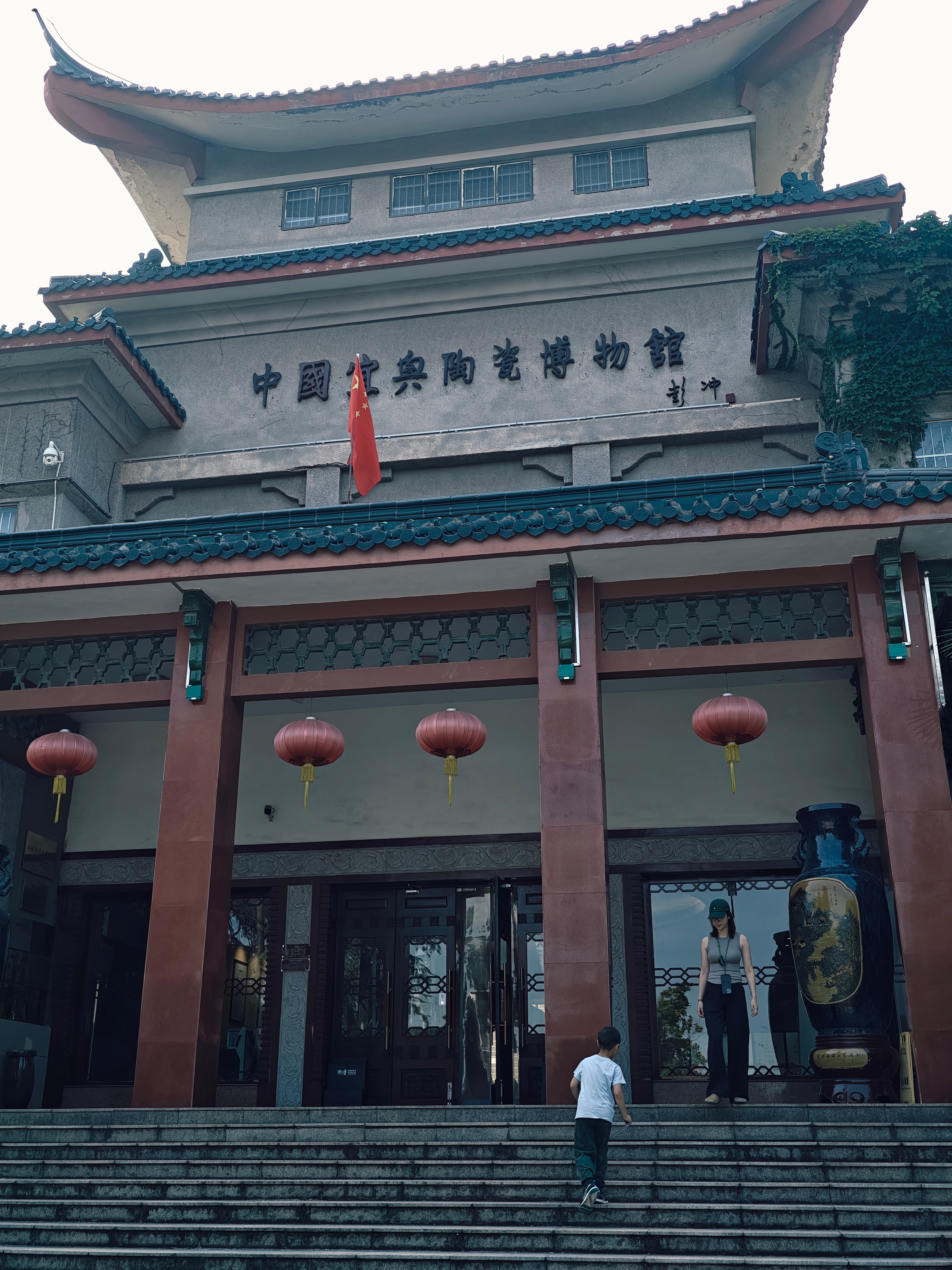 今天探索了丁蜀，这个属于紫砂壶的小镇。如果不是这台Mona，vivo胶片滤镜下的