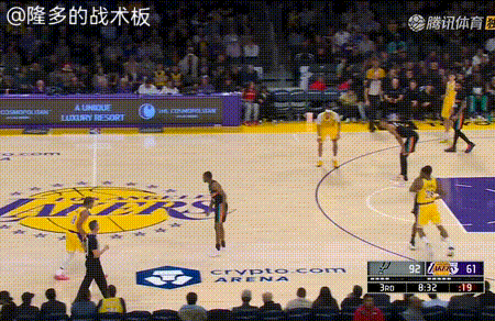 【战术板】肯纳德第三节溜底线，借拉拉维亚Exit Screen获得出手空间，射手