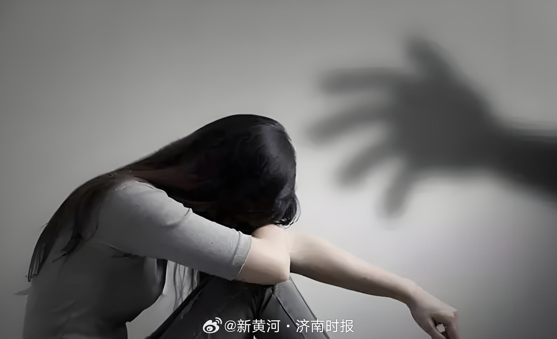 【#丈夫打赏女主播1600万妻子崩溃求医# 】知道丈夫给女主播打赏了1600多万