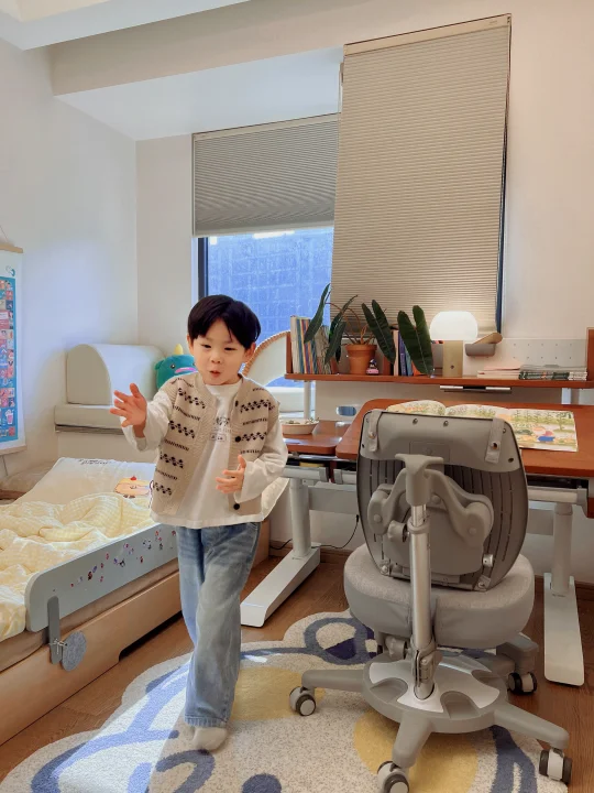 一间儿童房让我得到了一个会自主学习的娃