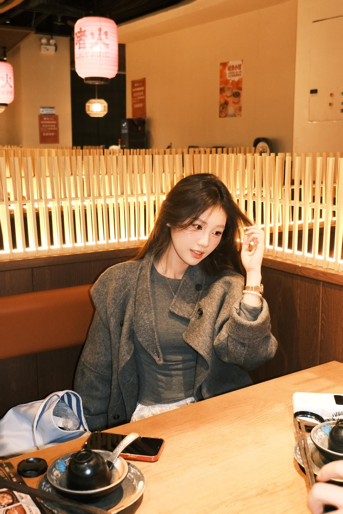 想你轻轻的亲亲