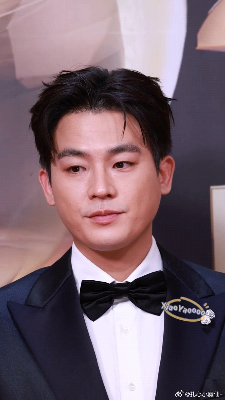 欧豪你怎么发腮了