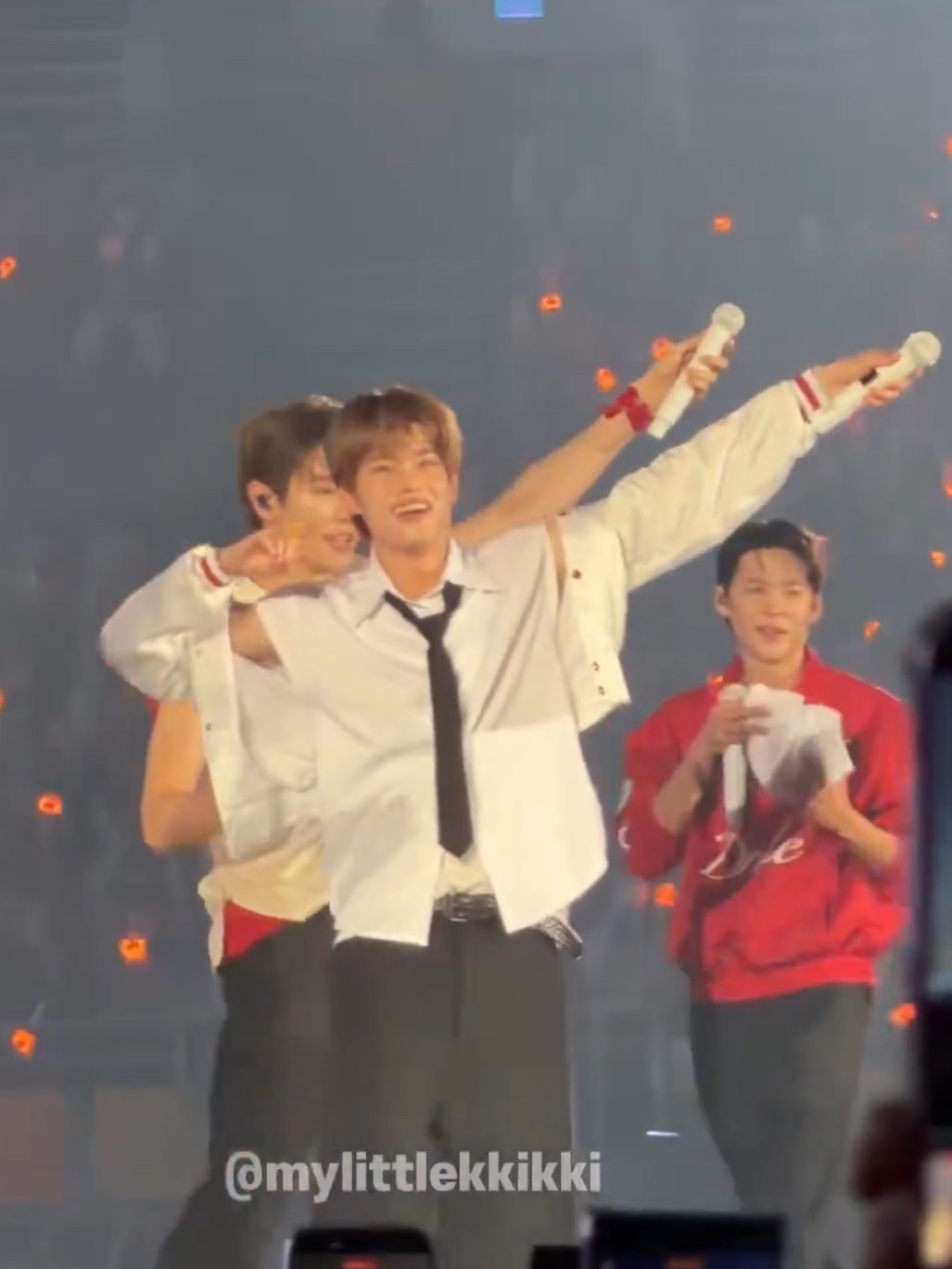 啊啊啊啊啊好少年的身体好漂亮得熙（细）骨头