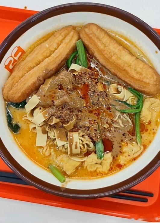 猜一个明天K90 Max 和 Find X9 Ultra的起售价吧？ 