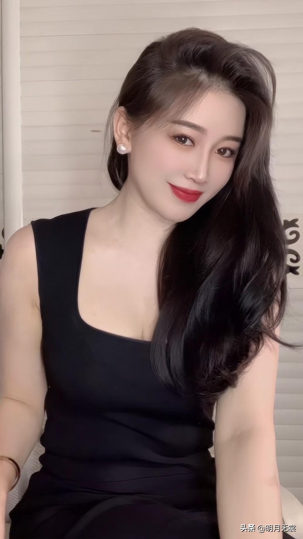微胖的女人，是哪个年龄段男人心中的女神？还是少妇最迷人 肉肉女生天花板