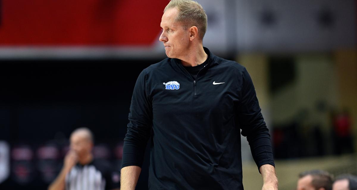 据ESPN记者贾马尔·科利尔报道，芝加哥公牛有意邀请杨百翰大学（BYU）主教练凯