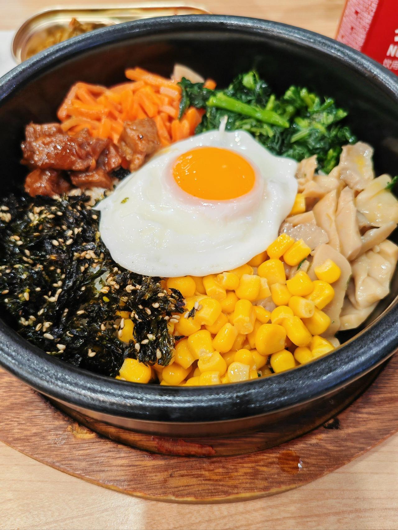 韩式石锅拌饭肉酱

配料：
韩式辣椒酱：1000g 
猪绞肉：1000g 
蒜泥