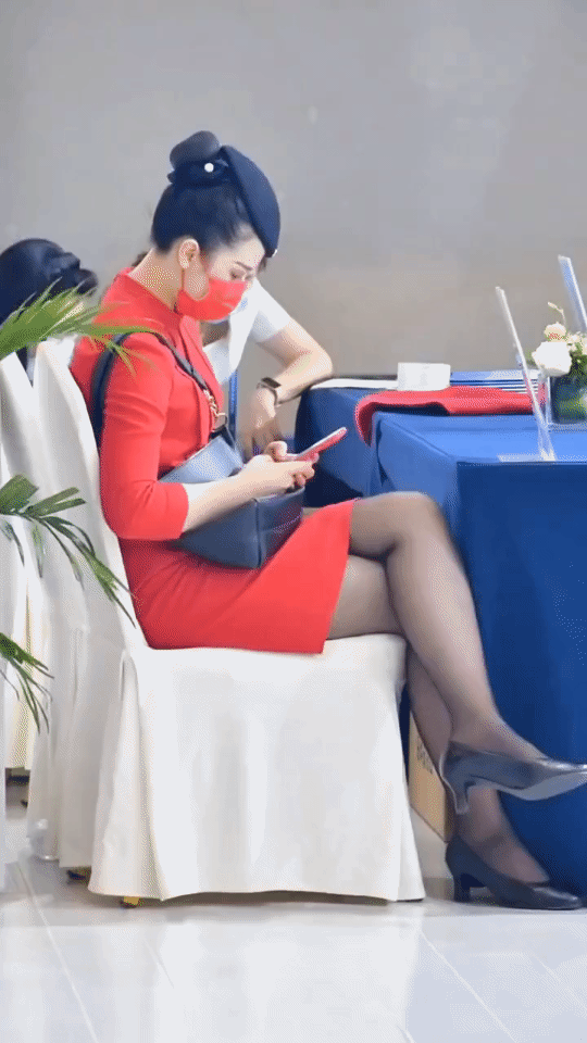 谁能拒绝红配黑？[害羞]