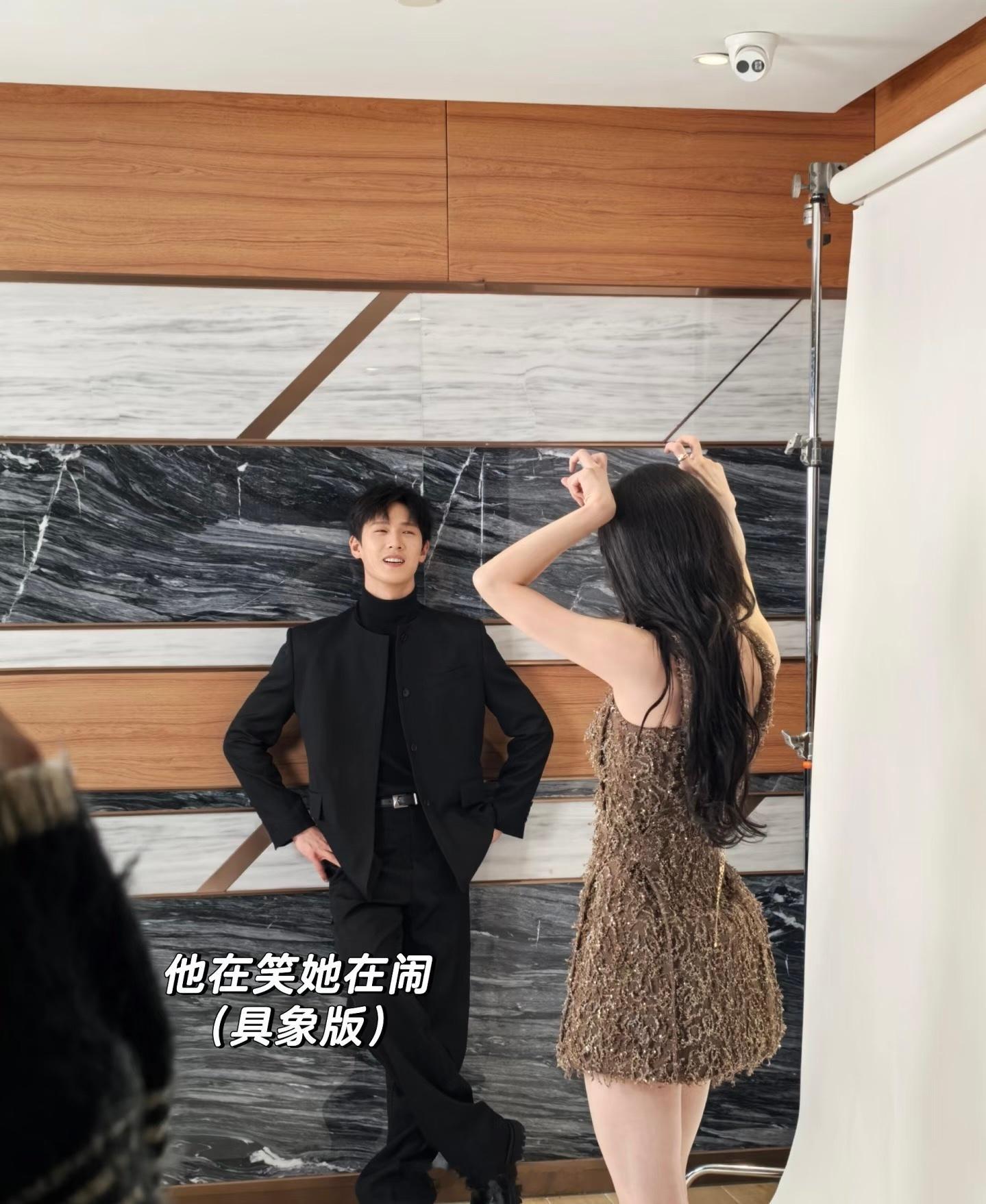 孟子义李昀锐未公开合照孟子义李昀锐他在笑她在闹 如此丰盛的午餐🥣 