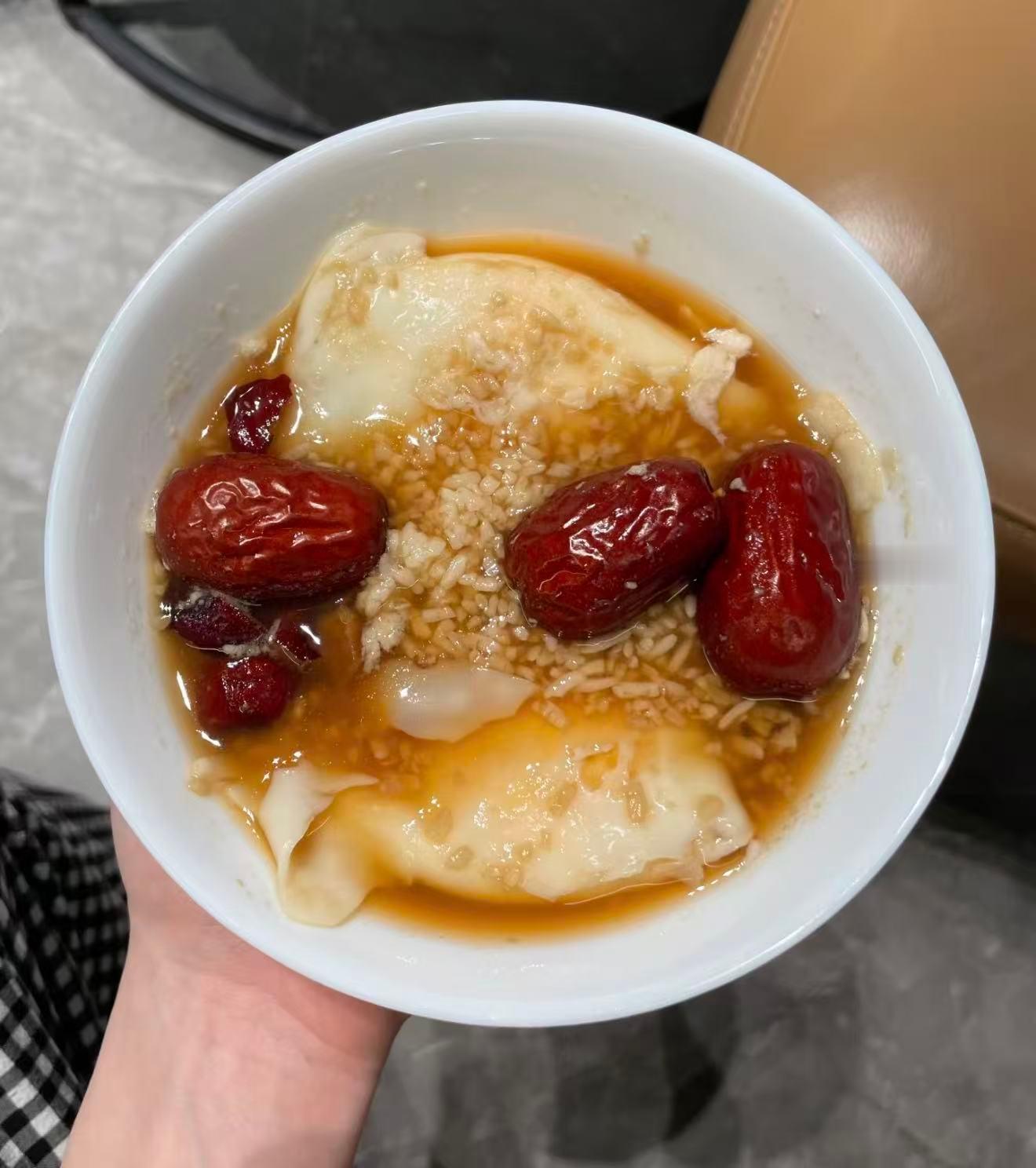 吃零食真的能养生吗 养生和零食很难均衡，但是适当吃一些也没事！真没必要这么极端的