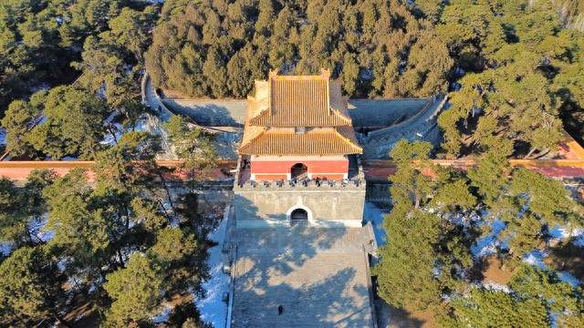 为什么开始重新评价雍正？这个“最拼命皇帝”可能比你想象得更狠