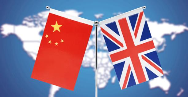 为什么抹黑中国的闹剧总层出不穷？看看英国就知道了。议员拿中国拖拉机编造窃密风险，