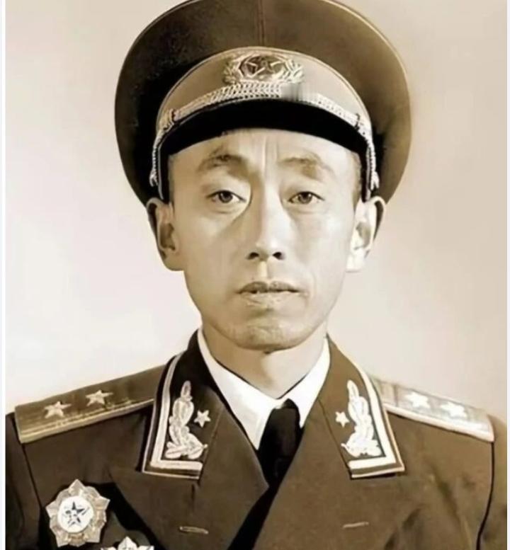 西路军老兵执勤遇害，凶手仅判十年！郑维山震怒：我要替老兵讨回公道
 
1983年