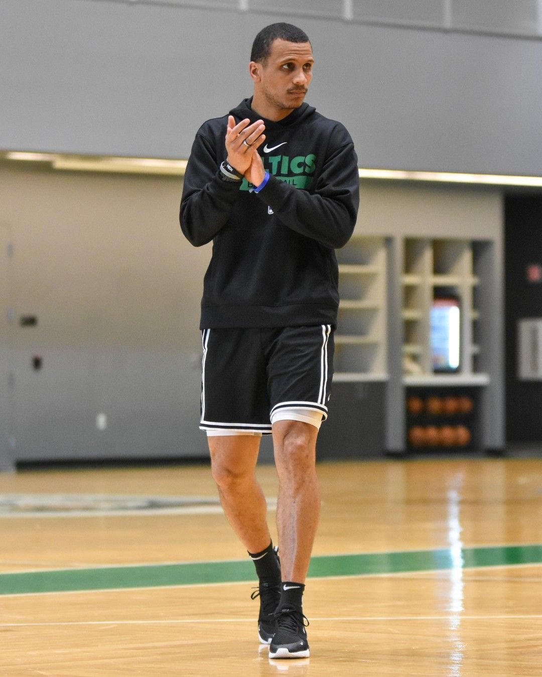 马祖拉接受采访时，记者问起了NBA总裁肖华早些时候表示他更喜欢一节10分钟比赛的