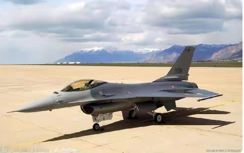 驻韩美军的F - 16战斗机在咱中国黄海防空识别区附近搞独立训练，结果中方出击，