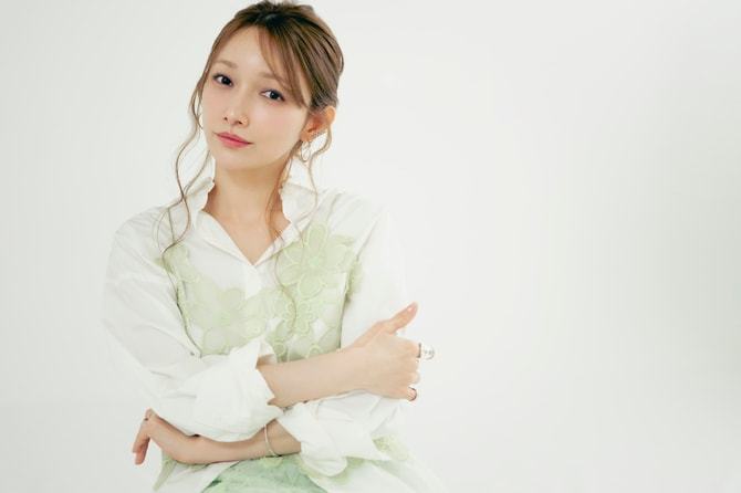 日娱新闻后藤真希 后藤真希 杂志《CREA》采访美图 