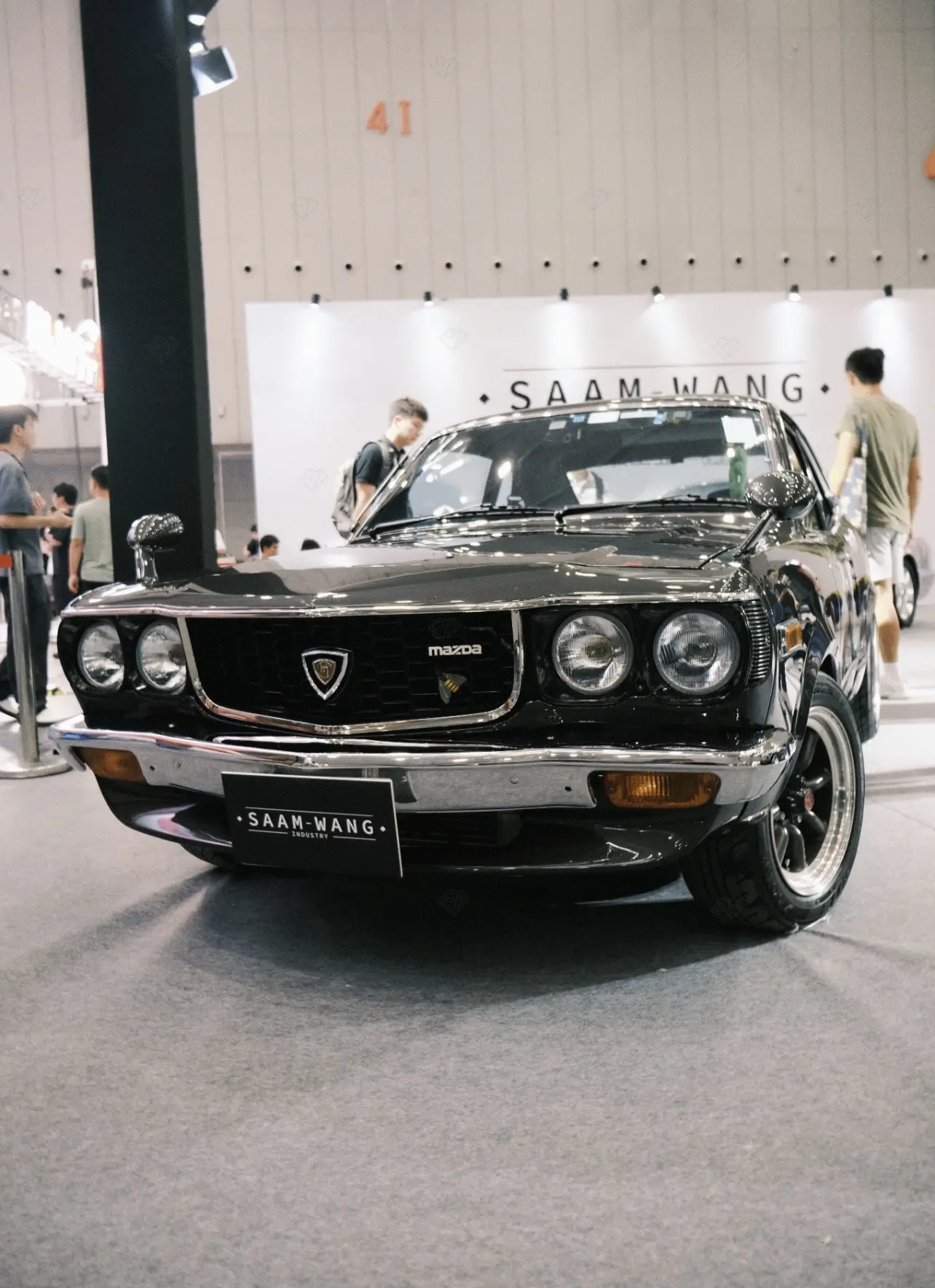 第一次在内地见到转子活化石·马自达RX3。