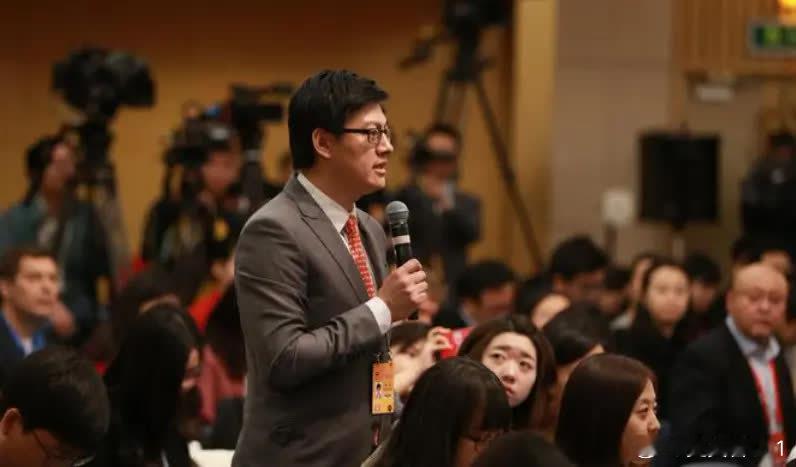 普京曾说过，中越712炮战之后，没哪个国家再敢小瞧中国。因为那场战斗的火力让所有