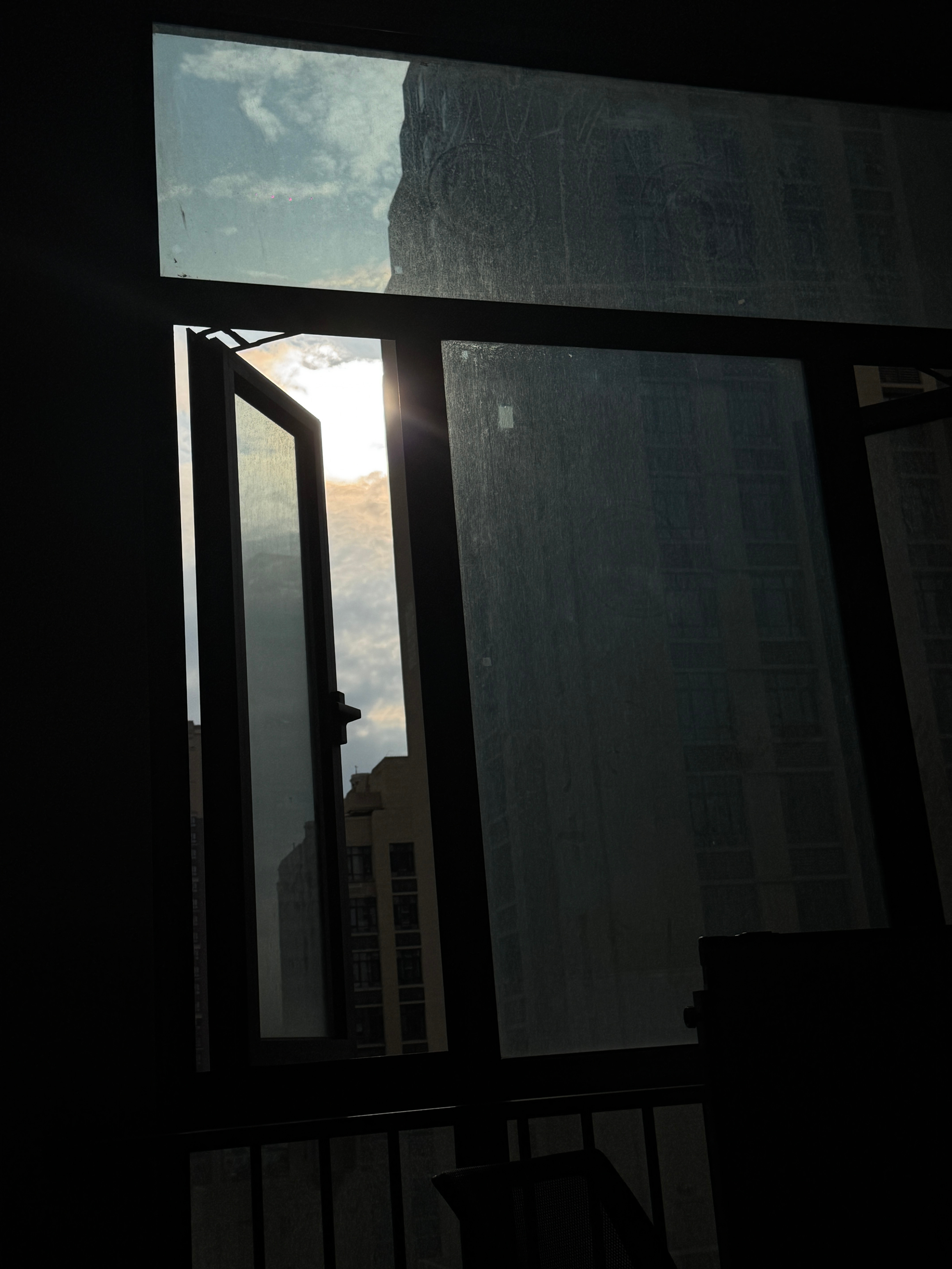 最近太焦虑了 于是找个机会去做一件人生非常有意义的事去找找能量 去找找光 挑战一