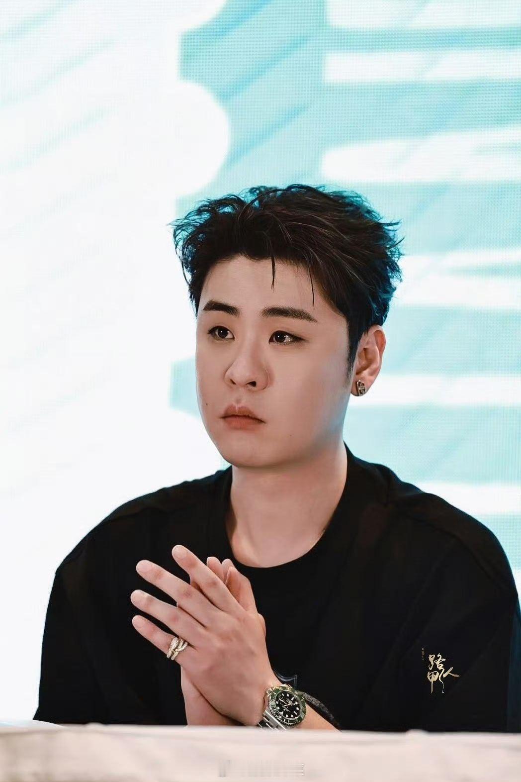 张云雷       我不喜欢别人说什么双担，同时喜欢     我始终认为，如果深