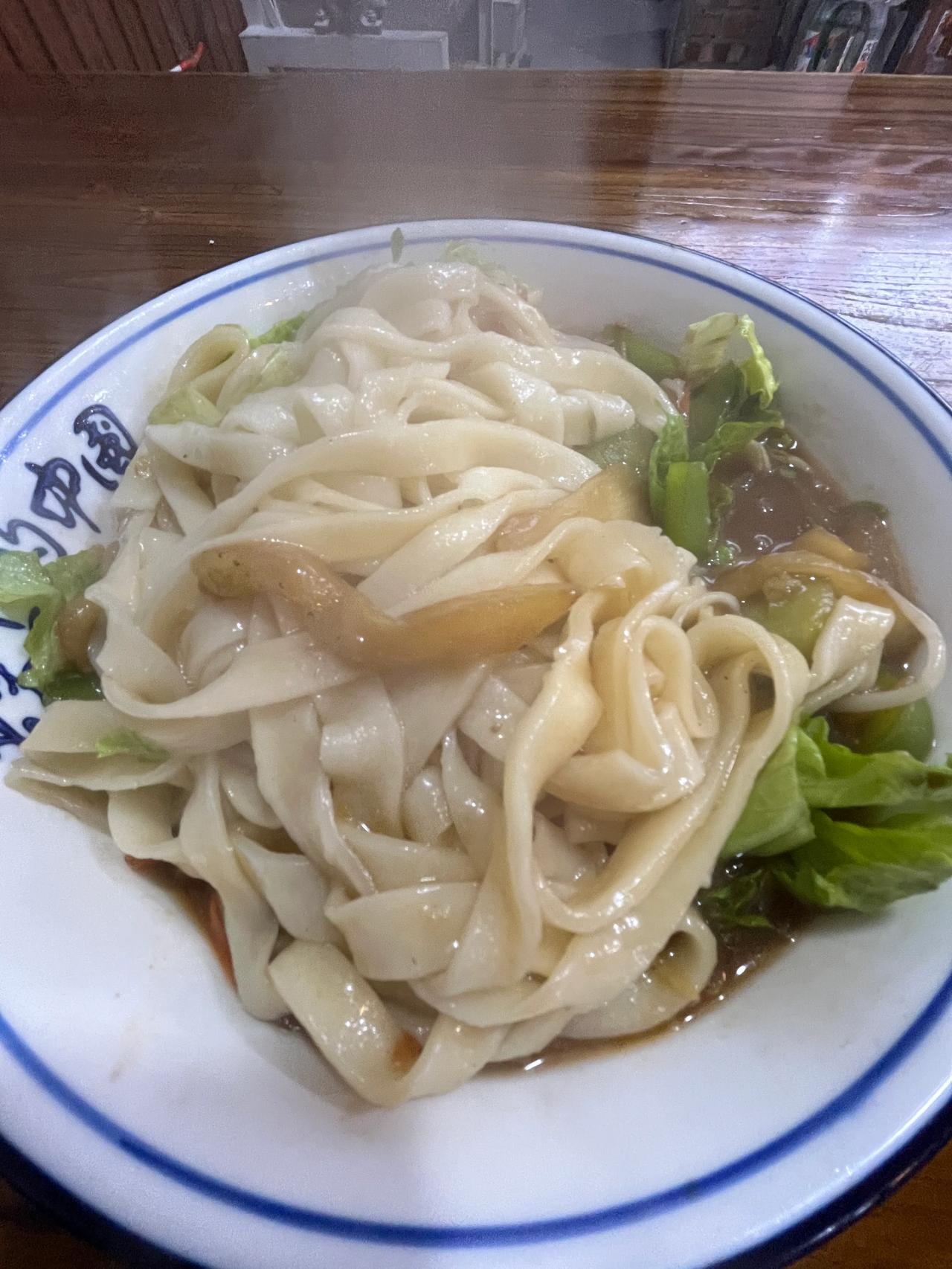 来碗手擀面暖暖胃