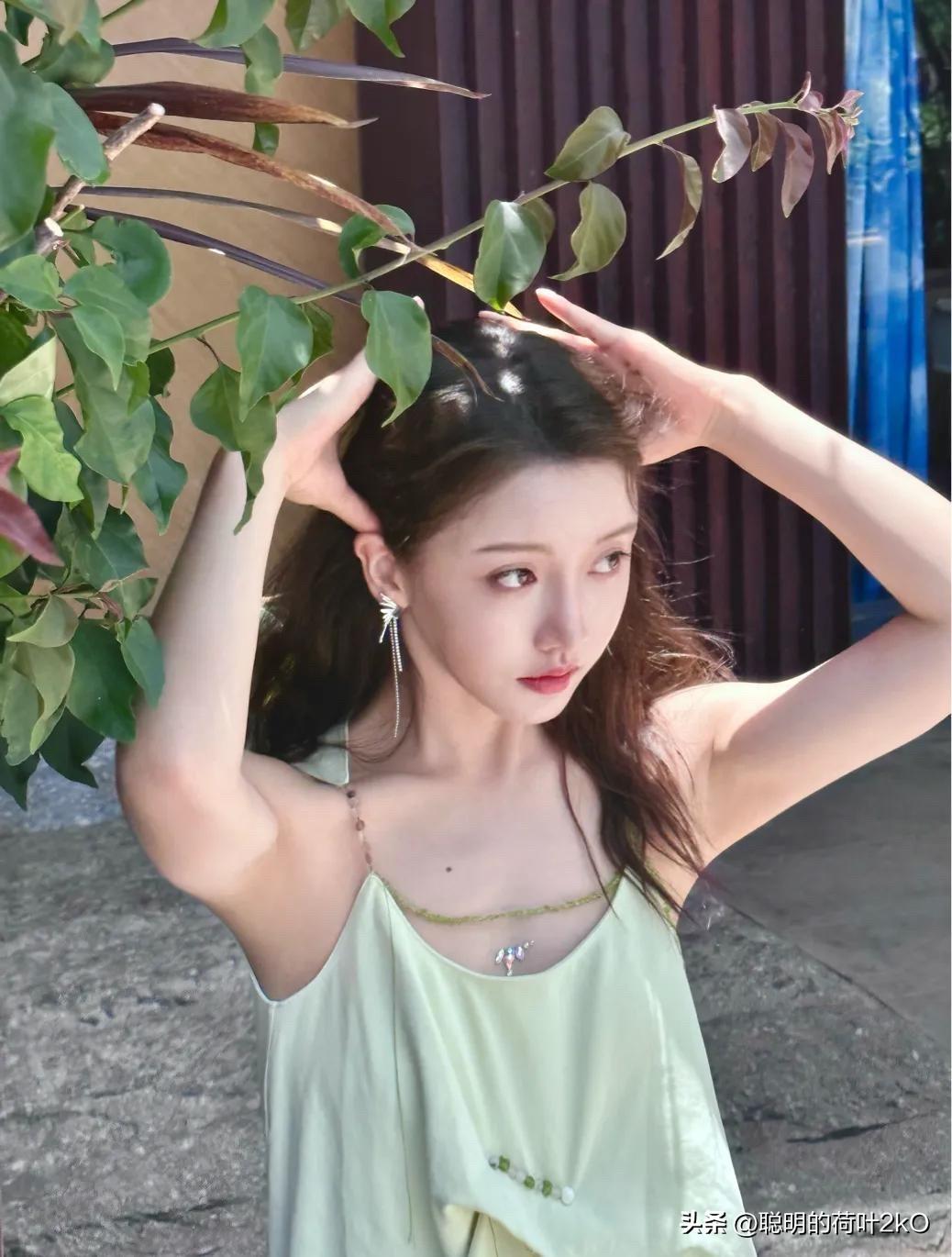 姜贞羽魅力美图