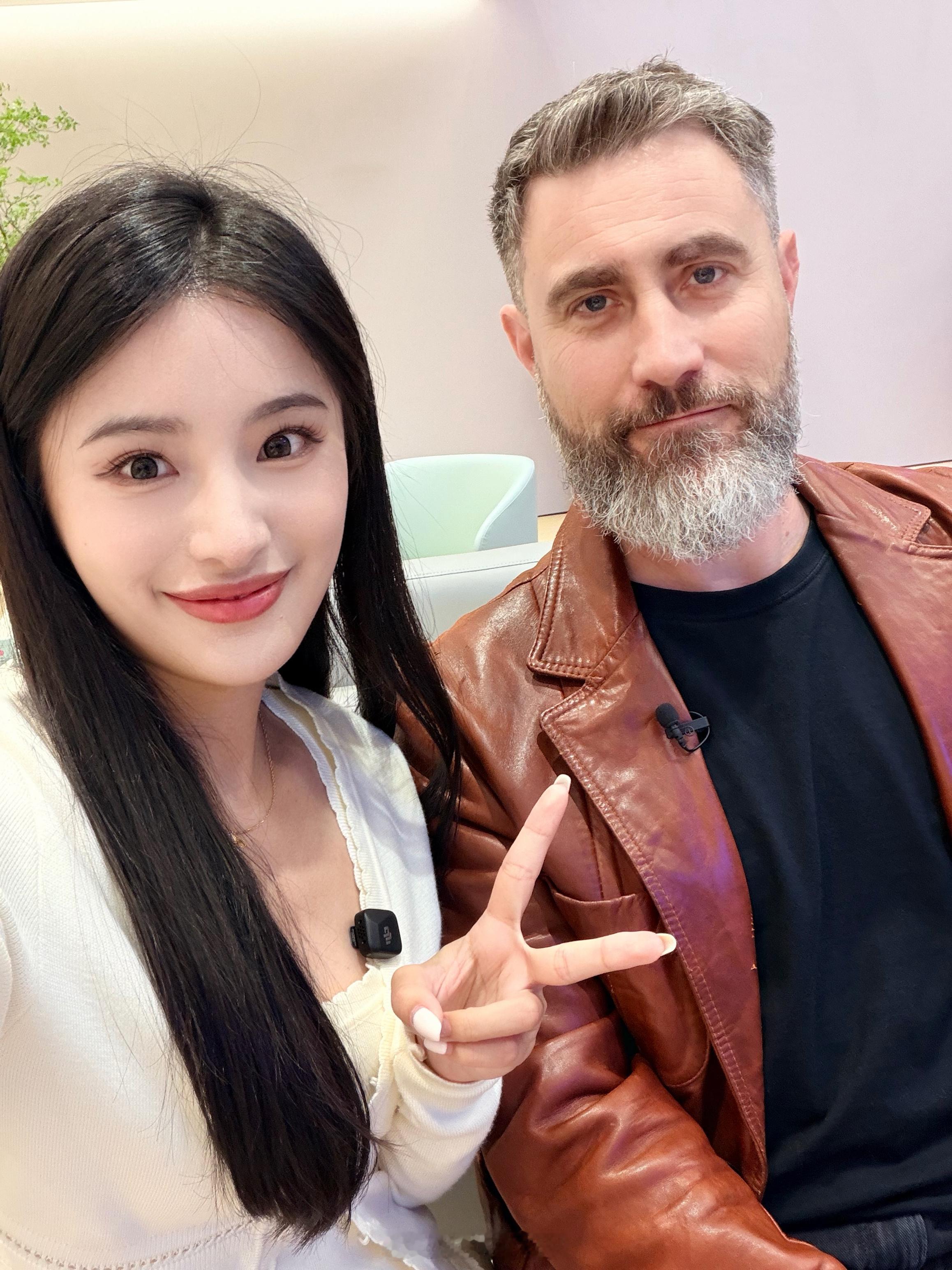 北京车展遇到曹操啦～小新爱驾驶 北京·中国国际展览中心顺义新馆