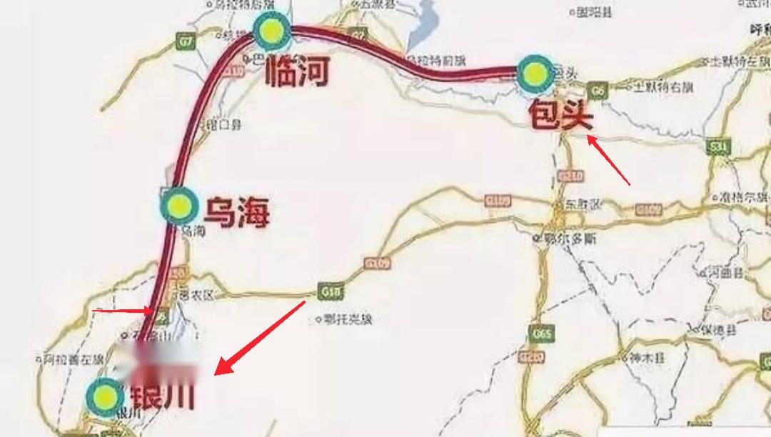 包头到银川，800公里荒漠上修高铁。这片地上跑的是煤车和光伏板，坐大巴穿越戈壁要