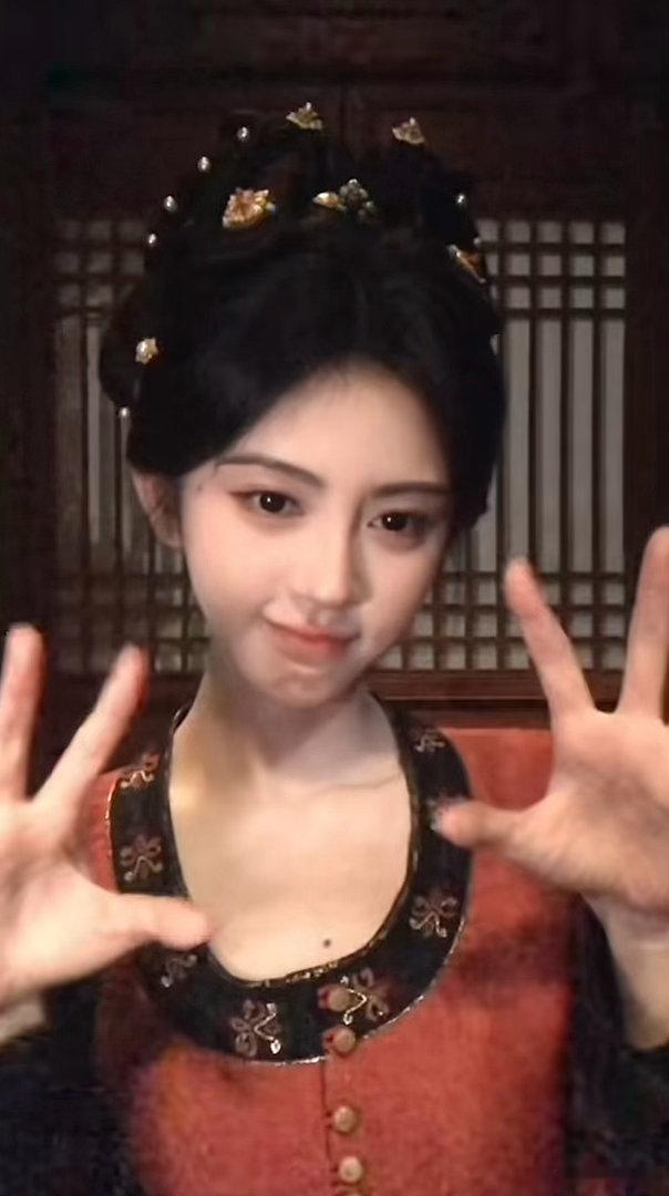 小🐱鞠婧祎