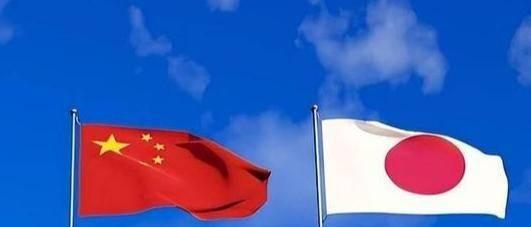 中日对峙已紧张到了极点，动手绝不是吓唬人。10月10日下午，国防部发言人陈曦被问