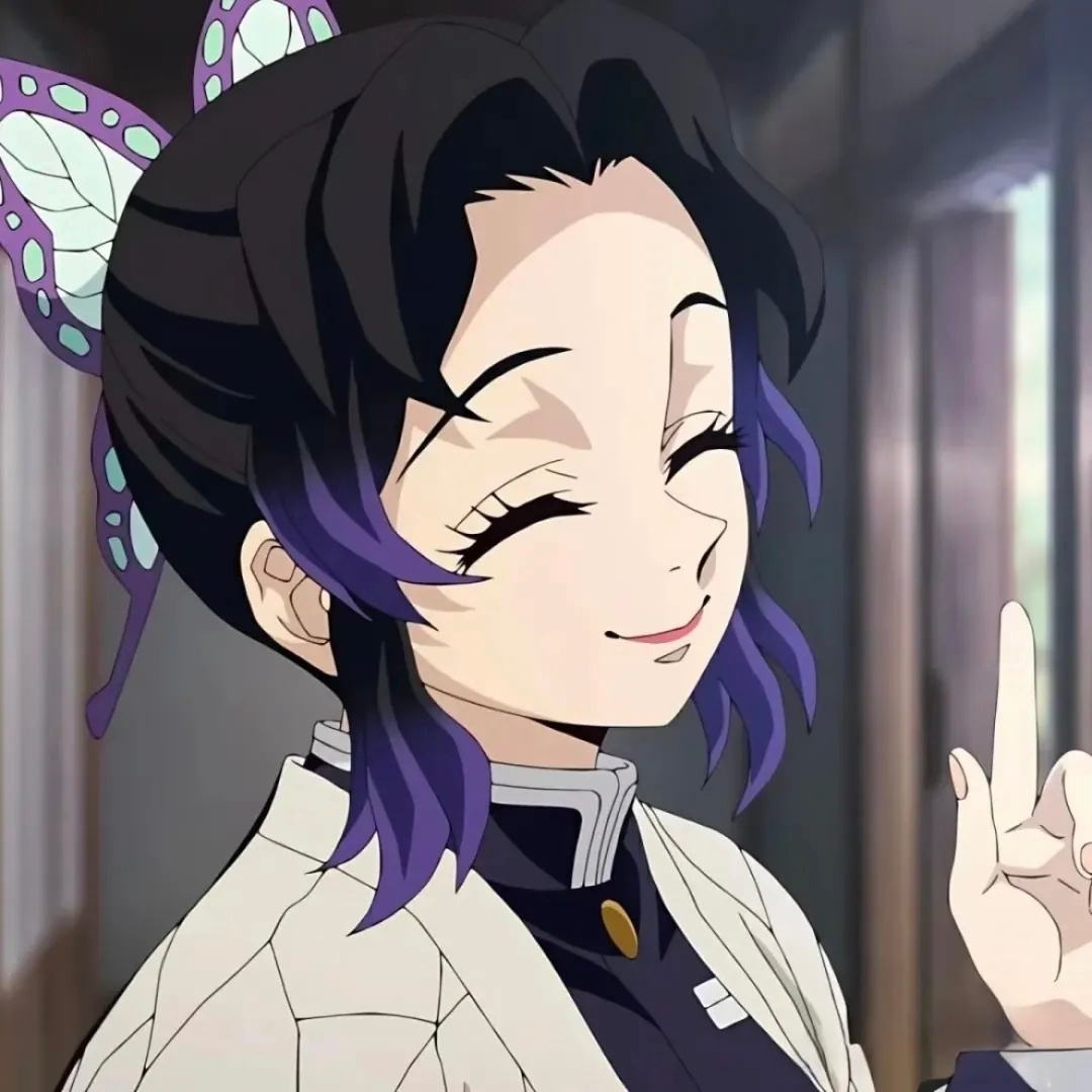 一组温柔又美丽的蝴蝶忍头像。蝴蝶忍的温柔从不是软弱的妥协，而是淬于毒针的坚定守护