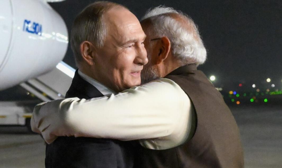 普京疯狂给印度灌迷魂汤：你们是世界第三大国，英国算什么？
 
12月4日，普京的