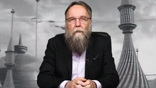 普京智囊曾做出预言：下一个爆发战争的地方不是台海，也不是南海！
台海和南海天天上