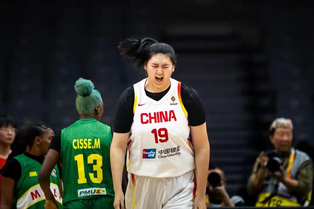 今晚可以不上张子宇，因为比利时的三分球太准了

张子宇的能力，目前只应用于外线投