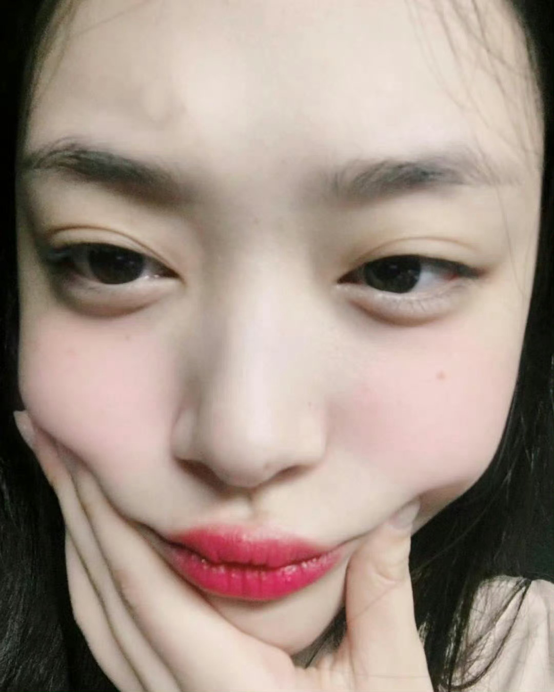 崔雪莉 崔雪莉头像 致美丽的崔雪莉 170720 INS 🍑 好想捏捏宝贝的脸